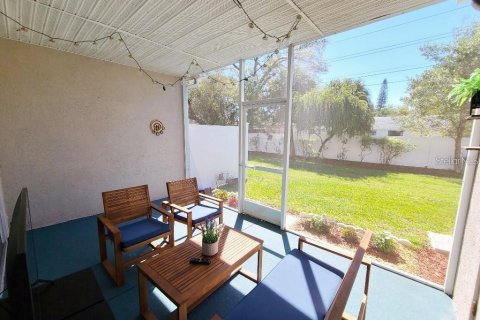 Townhouse in Sarasota, Florida 3 bedrooms, 128.02 sq.m. № 2377852 - photo 16