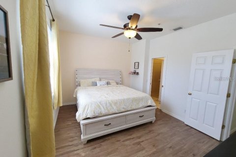 Townhouse in Sarasota, Florida 3 bedrooms, 128.02 sq.m. № 2377852 - photo 18