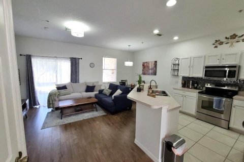 Townhouse in Sarasota, Florida 3 bedrooms, 128.02 sq.m. № 2377852 - photo 6