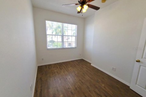 Townhouse in Sarasota, Florida 3 bedrooms, 128.02 sq.m. № 2377852 - photo 25