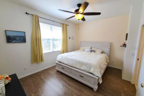 Townhouse in Sarasota, Florida 3 bedrooms, 128.02 sq.m. № 2377852 - photo 17
