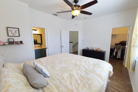 Townhouse in Sarasota, Florida 3 bedrooms, 128.02 sq.m. № 2377852 - photo 19
