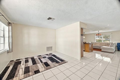 Villa ou maison à vendre à Port Richey, Floride: 3 chambres, 118.64 m2 № 2434477 - photo 5