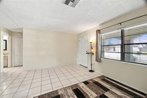 Villa ou maison à vendre à Port Richey, Floride: 3 chambres, 118.64 m2 № 2434477 - photo 6