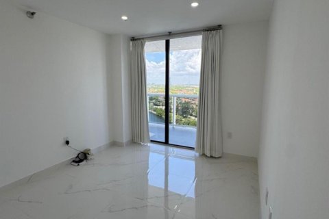 Condo in Miami, Florida, 2 bedrooms  № 2083241 - photo 25