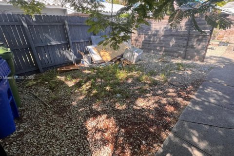 Casa en alquiler en Fort Lauderdale, Florida, 1 dormitorio, 170.66 m2 № 1892045 - foto 8