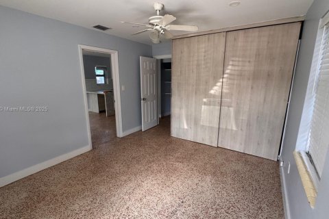 Casa en alquiler en Fort Lauderdale, Florida, 1 dormitorio, 170.66 m2 № 1892045 - foto 6