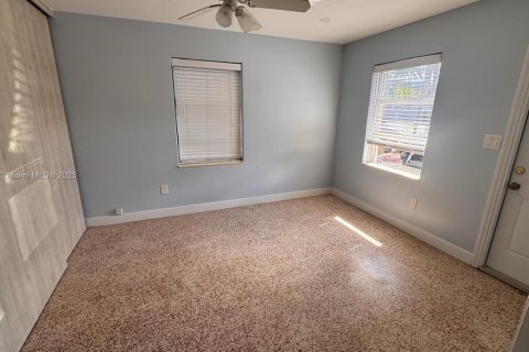 Casa en alquiler en Fort Lauderdale, Florida, 1 dormitorio, 170.66 m2 № 1892045 - foto 9