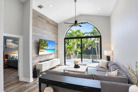 Villa ou maison à vendre à Pembroke Pines, Floride: 3 chambres, 164.53 m2 № 2421481 - photo 22