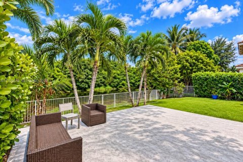 Villa ou maison à vendre à Pembroke Pines, Floride: 3 chambres, 164.53 m2 № 2421481 - photo 5