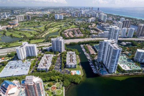 Купить кондоминиум в Авентура, Флорида 2 спальни, 126.81м2, № 1828773 - фото 19