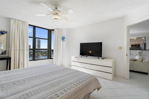 Купить кондоминиум в Авентура, Флорида 2 спальни, 126.81м2, № 1828773 - фото 11