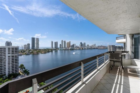 Купить кондоминиум в Авентура, Флорида 2 спальни, 126.81м2, № 1828773 - фото 24