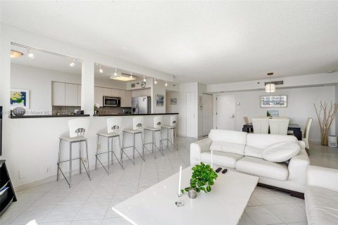 Купить кондоминиум в Авентура, Флорида 2 спальни, 126.81м2, № 1828773 - фото 6