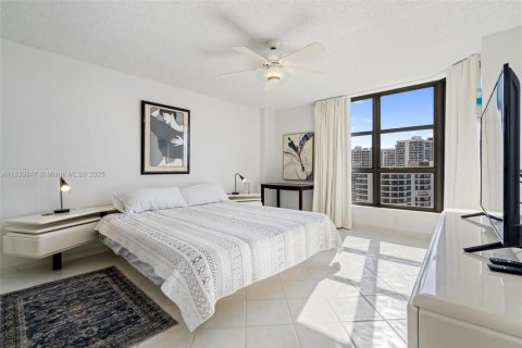 Купить кондоминиум в Авентура, Флорида 2 спальни, 126.81м2, № 1828773 - фото 8