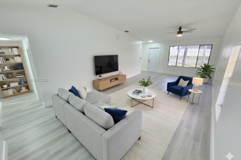 House in Sunrise, Florida 3 bedrooms, 158.03 sq.m. № 2001450 - photo 27