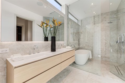 Townhouse in Miami, Florida 4 bedrooms, 435.8 sq.m. № 1823646 - photo 4