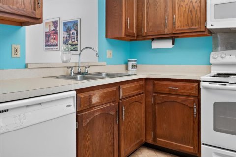Copropriété à vendre à Venice, Floride: 2 chambres, 98.85 m2 № 2380547 - photo 14