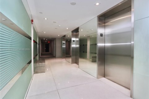 Copropriété à vendre à Aventura, Floride: 2 chambres, 121.98 m2 № 1967553 - photo 21