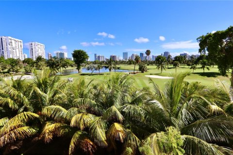 Copropriété à vendre à Aventura, Floride: 2 chambres, 121.98 m2 № 1967553 - photo 1