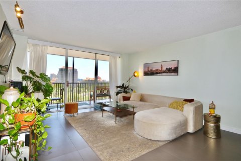 Copropriété à vendre à Aventura, Floride: 2 chambres, 121.98 m2 № 1967553 - photo 9