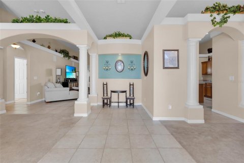 House in Kissimmee, Florida 4 bedrooms, 239.78 sq.m. № 1723978 - photo 6