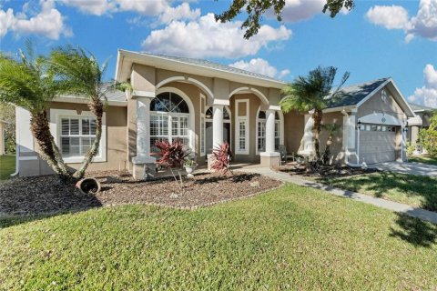 House in Kissimmee, Florida 4 bedrooms, 239.78 sq.m. № 1723978 - photo 3