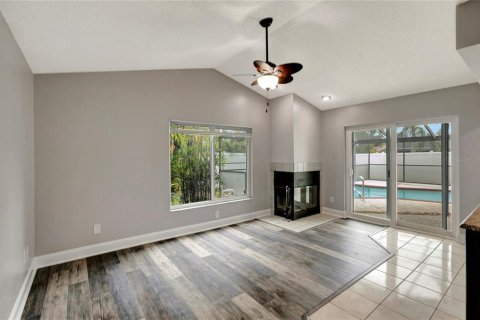 House in Tampa, Florida 3 bedrooms, 181.16 sq.m. № 1796033 - photo 19