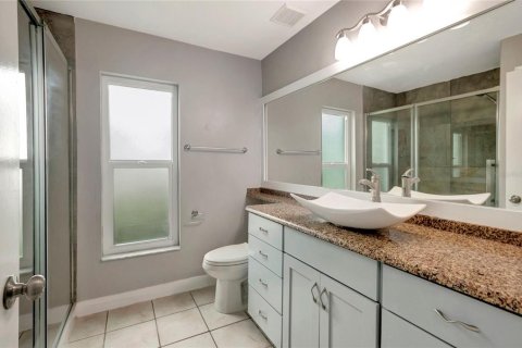 House in Tampa, Florida 3 bedrooms, 181.16 sq.m. № 1796033 - photo 29