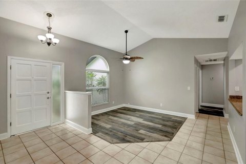 House in Tampa, Florida 3 bedrooms, 181.16 sq.m. № 1796033 - photo 7