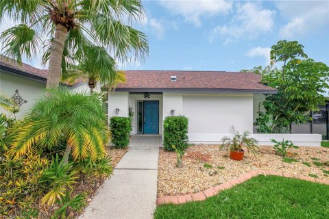 House in Tampa, Florida 3 bedrooms, 181.16 sq.m. № 1796033 - photo 5