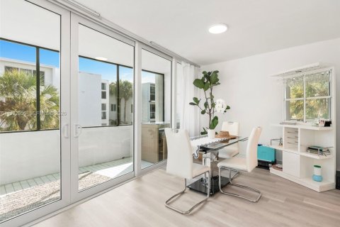 Copropriété à vendre à Bal Harbour, Floride: 1 chambre, 91.97 m2 № 2049808 - photo 7