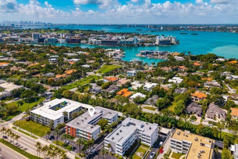 Copropriété à vendre à Bal Harbour, Floride: 1 chambre, 91.97 m2 № 2049808 - photo 22