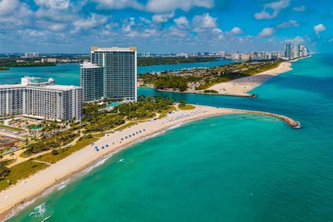 Copropriété à vendre à Bal Harbour, Floride: 1 chambre, 91.97 m2 № 2049808 - photo 26