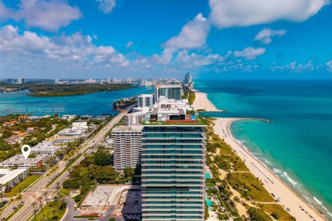 Copropriété à vendre à Bal Harbour, Floride: 1 chambre, 91.97 m2 № 2049808 - photo 17