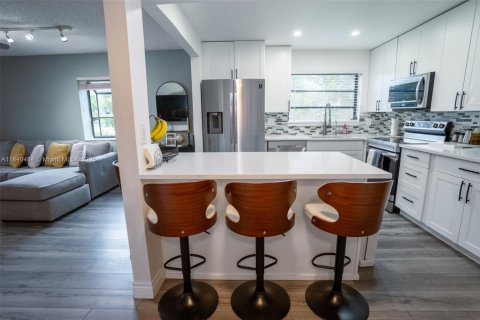 Condominio en venta en Tamarac, Florida, 2 dormitorios, 137.5 m2 № 1829002 - foto 6