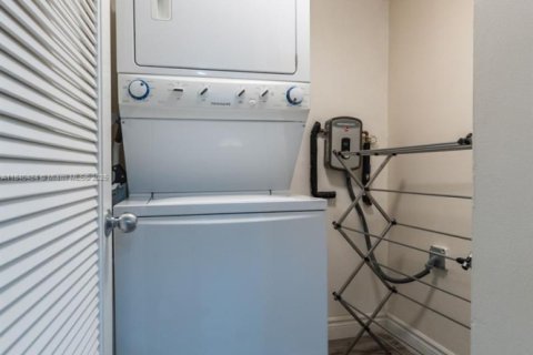 Condominio en venta en Tamarac, Florida, 2 dormitorios, 137.5 m2 № 1829002 - foto 12