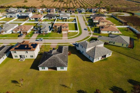 Купить виллу или дом в Порт-Сент-Луси, Флорида 7 комнат, 279.45м2, № 2145964 - фото 11