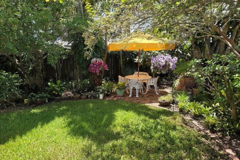 Villa ou maison à vendre à Sunrise, Floride: 2 chambres, 115.85 m2 № 2342948 - photo 7