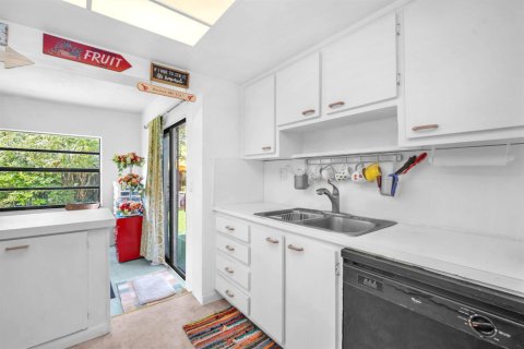Villa ou maison à vendre à Sunrise, Floride: 2 chambres, 115.85 m2 № 2342948 - photo 8