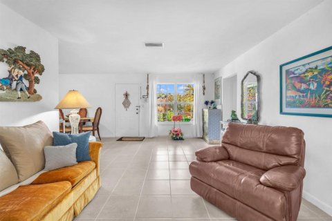 Villa ou maison à vendre à Sunrise, Floride: 2 chambres, 115.85 m2 № 2342948 - photo 27