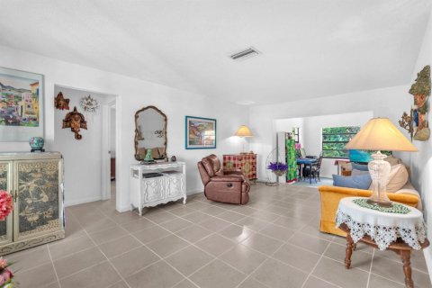 Villa ou maison à vendre à Sunrise, Floride: 2 chambres, 115.85 m2 № 2342948 - photo 28
