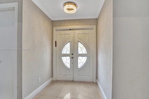 House in Sunrise, Florida 4 bedrooms, 195.28 sq.m. № 1957206 - photo 15