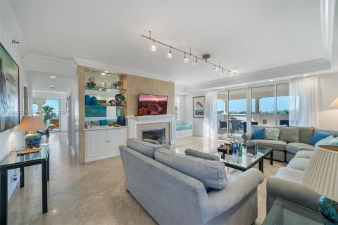 Copropriété à louer à Miami Beach, Floride: 3 chambres, 188.96 m2 № 2077177 - photo 24