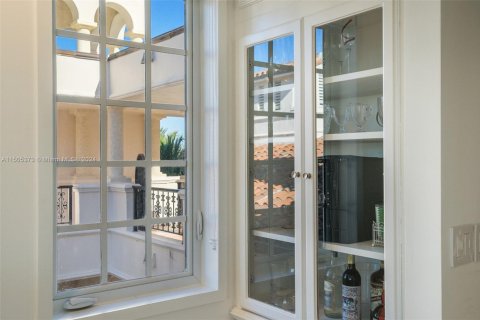 Copropriété à louer à Miami Beach, Floride: 3 chambres, 188.96 m2 № 2077177 - photo 28