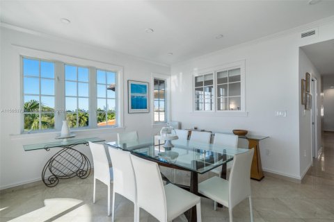Copropriété à louer à Miami Beach, Floride: 3 chambres, 188.96 m2 № 2077177 - photo 11