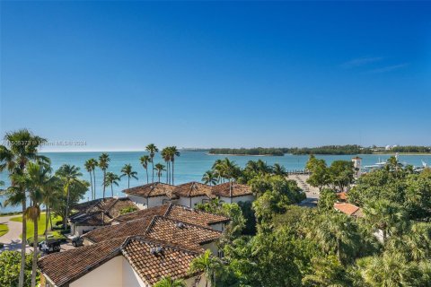 Copropriété à louer à Miami Beach, Floride: 3 chambres, 188.96 m2 № 2077177 - photo 1
