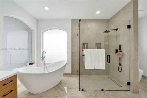 Villa ou maison à vendre à Weston, Floride: 5 chambres, 304.07 m2 № 1967356 - photo 25