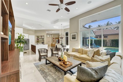 Villa ou maison à vendre à Weston, Floride: 5 chambres, 304.07 m2 № 1967356 - photo 18