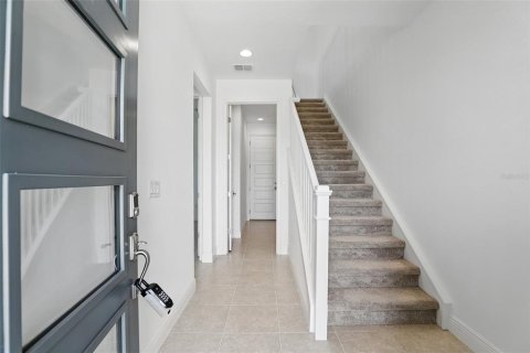 Townhouse in Orlando, Florida 3 bedrooms, 158.68 sq.m. № 1666573 - photo 5